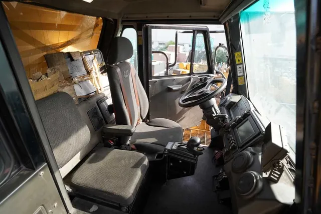 OffRoad Dumper 2021 Cat 777E-Cabin view