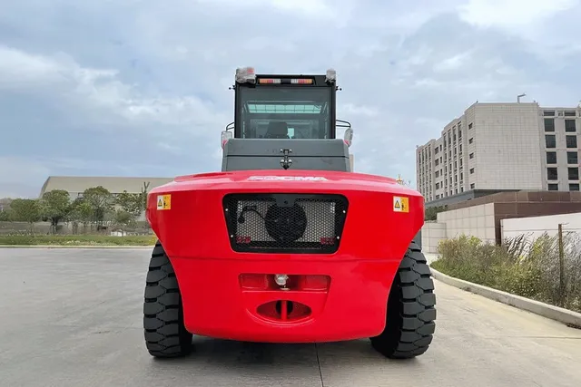 Socma HNF-150EL Forklift Rear View