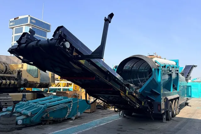 Powerscreen Phoenix 2100 Trommel Screen Front Left View