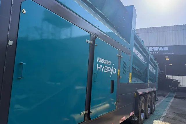 Powerscreen Phoenix 2100 Trommel Screen Right Side View