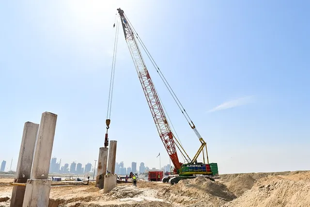 150 ton Cranes For Rent Project Image