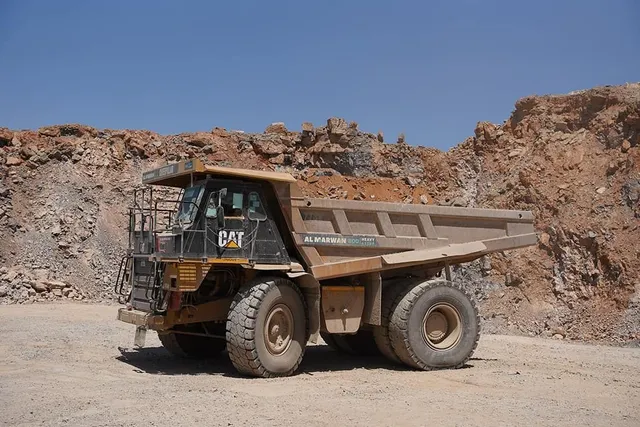 Rigid Dump Trucks, 98 ton For Rent | Almarwan