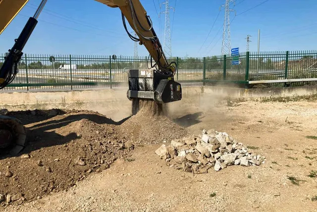 Buy The 2023 Simex VSE 10 Screening Bucket | Al Marwan