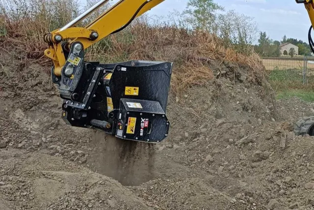 2024 Simex VSE 2 Screening Bucket attachments for sale| Al Marwan