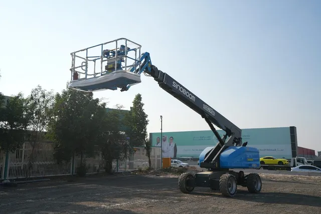 sinoboom_tb20j_telescopic_boom_lift_front_left_view