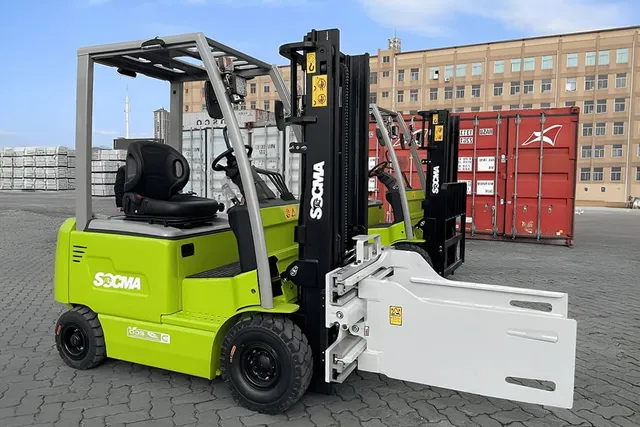 Socma FB16 Electric Forklift Front Right Image