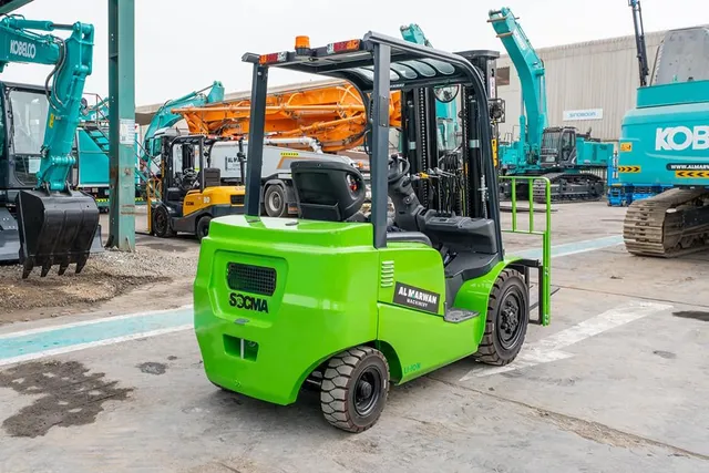 Socma FB35 Electric Forklift Rear Right View