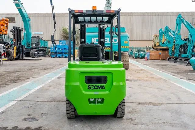 Socma FB35 Electric Forklift Rear View