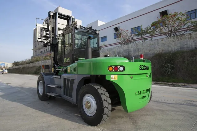 Socma HNF-180 Diesel Forklift Rear Left View
