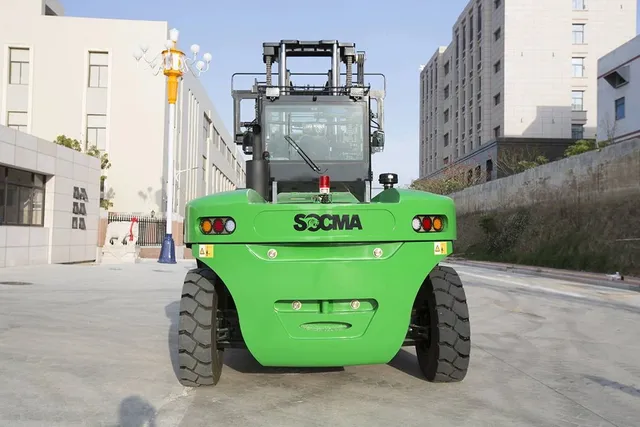 Socma HNF-180 Diesel Forklift Rear View