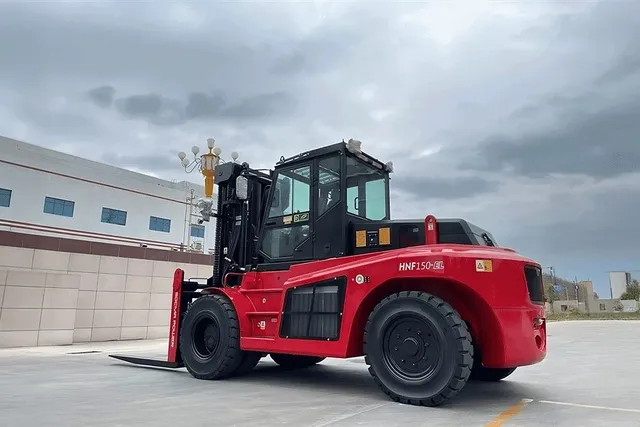Socma HNF-150EL Forklift Rear Left View