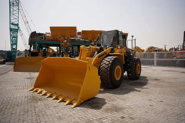 Used Wheel Loaders Komatsu WA470-6 For Rent | Al Marwan