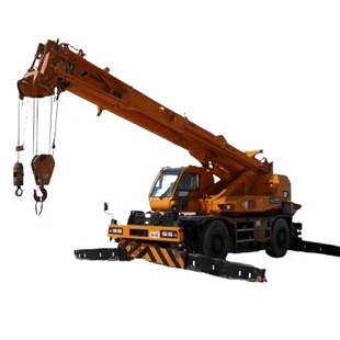 Rent 25-Ton Mobile Cranes | Al Marwan