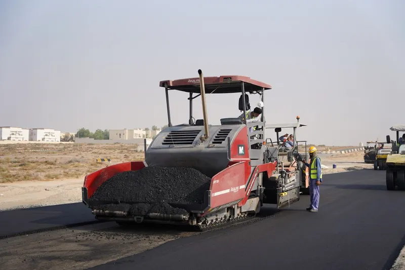 The&nbsp;Dynapac Redline DRF25 paver