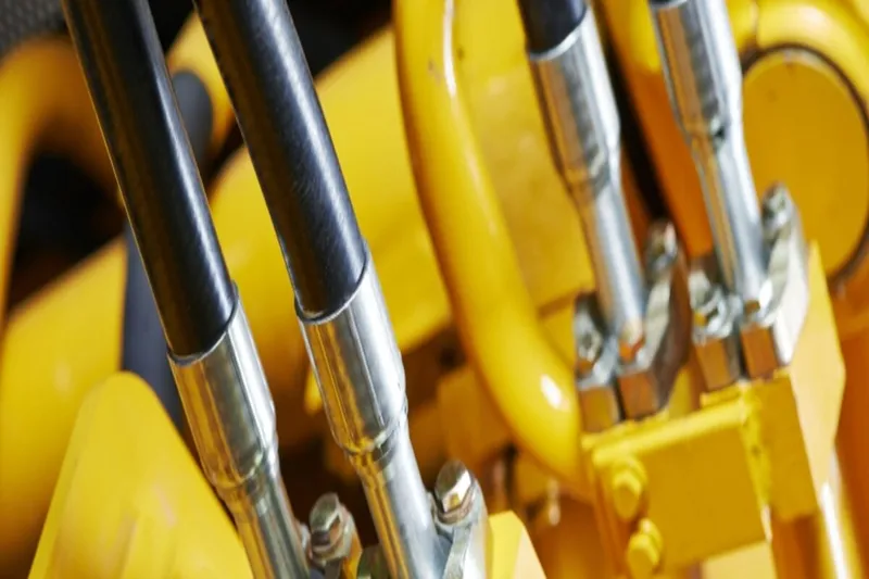 Hydraulic hoses Connecting and powering heavy machinery