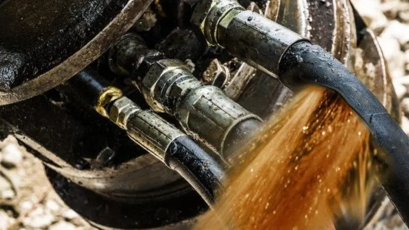 Fluid Identification in heavy machinery 