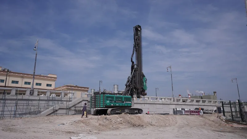 إن حفار الأساسات Mobilram TM17 المقدم من شركة ABI مناسب لمشاريع بناء الأساسات واسعة النطاق في المملكة العربية السعودية.