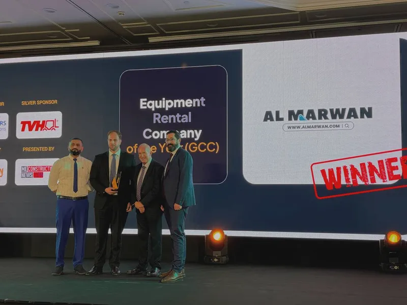 Mr. Motaz Al Zaeim receiving the GCC Equipment Rental Company of the Year 2024 award on Behalf of Al Marwan Machinery