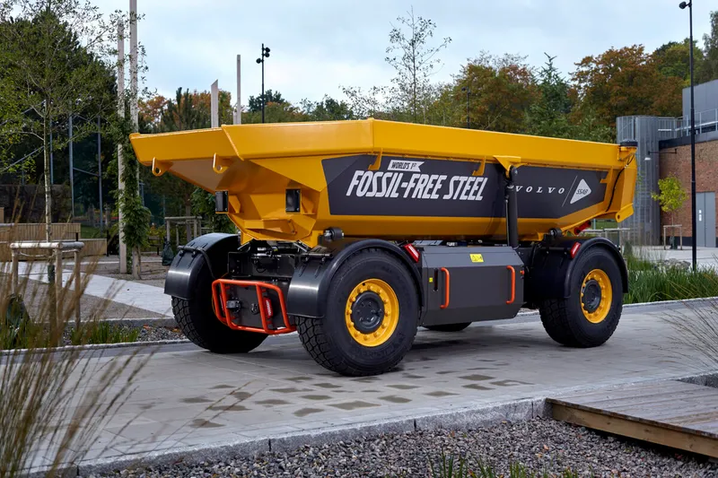 Fully electric Volvo TA15 automated guided vehicle - image courtesy of International Mining