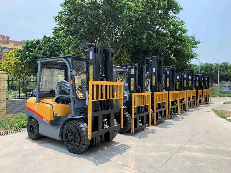 HNF-35 SOCMA diesel forklift.