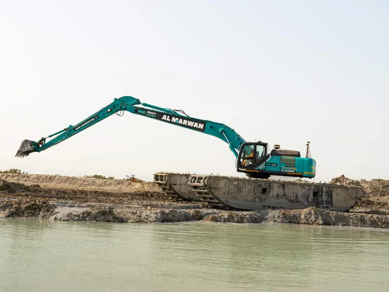 Al Marwan amphibious excavator SK380
