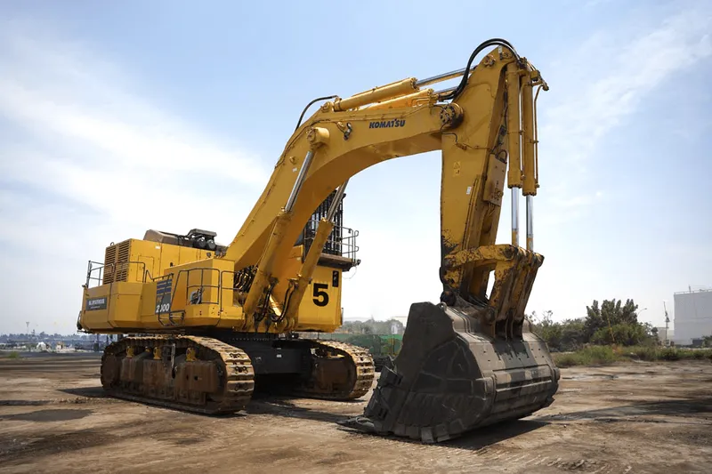 PC2000 Komatsu excavator