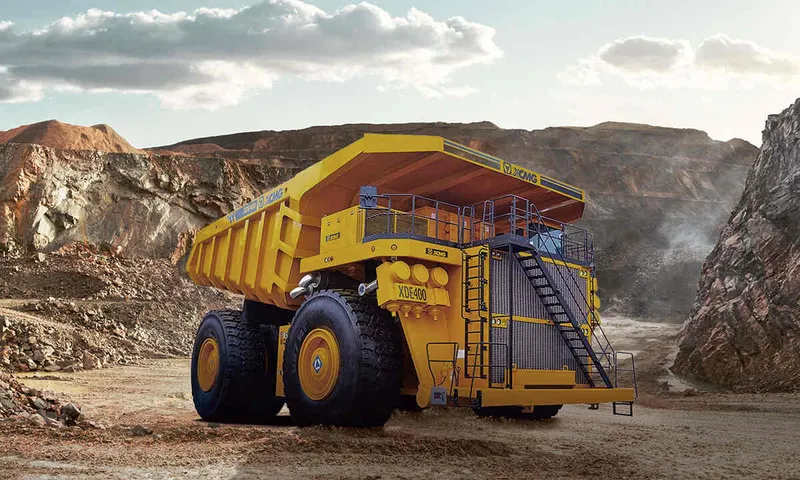 China's biggest haul truck is the XCMG XDE400 - image courtesy Журнал «Автосила»