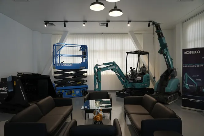 المروان للمعدات الثقيلة تفتتح صالة عرض جديدة لقطع الغيار في الشارقة