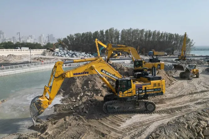 Managing Heavy Machinery in Soft and Muddy Ground