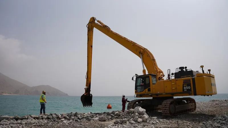 The Komatsu PC850-8R1 Long Boom Excavator