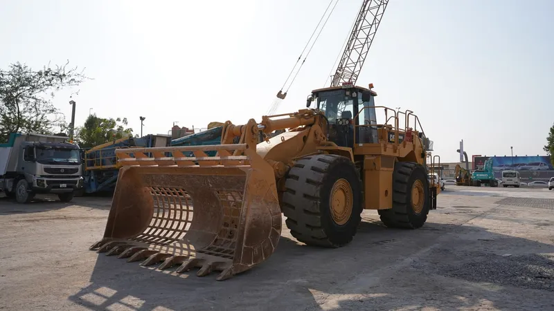 The CAT 988K offers up to 20% greater fuel efficiency compared to its predecessor, the 2013 988H Loader