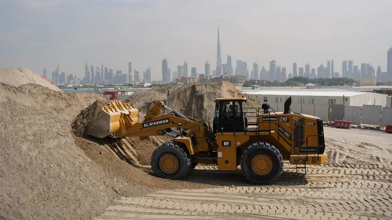 988K CAT wheel loader in action.