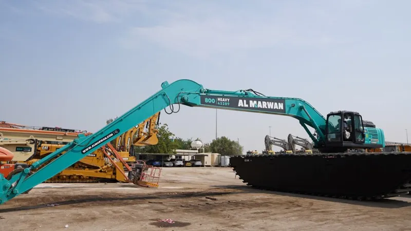 A Kobelco SK380 amphibious excavator at Al Marwan yard