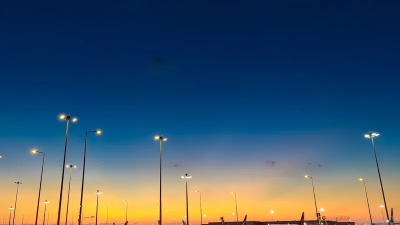 Al Maktoum airport - maps 