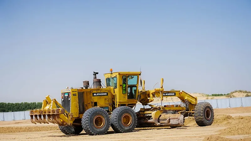 CAT 16G motor grader