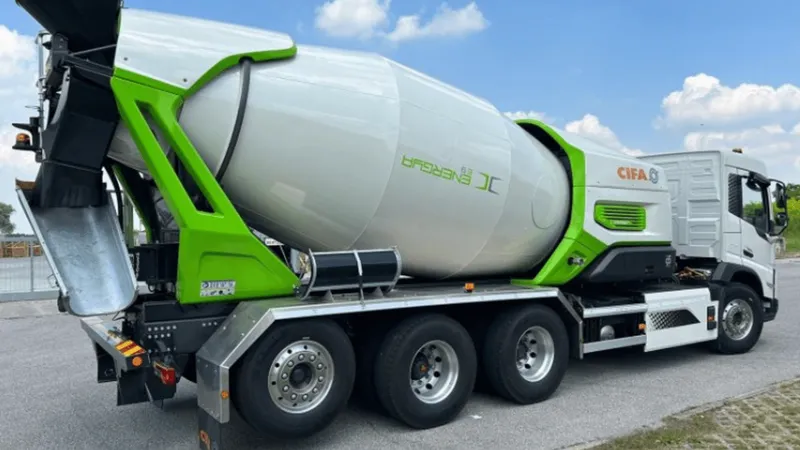 CIFA’s fully electric E9 concrete mixer truck.
