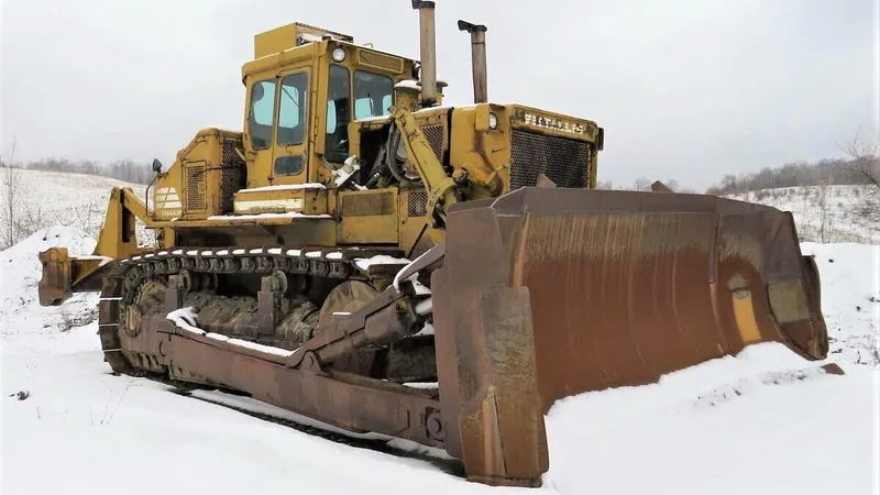 صورة نادرة لبلدوزر فيات اليس FD50. مصدر الصورة: مجلة Earthmovers