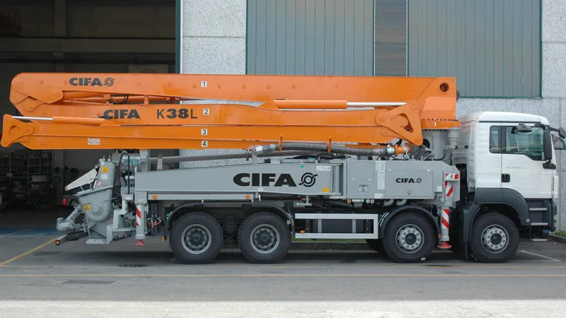 CIFA K38L concrete pump truck