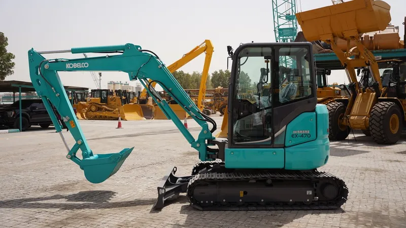 The most common size- 5-ton KOBELCO mini excavators excel in trenching, digging, and material handling