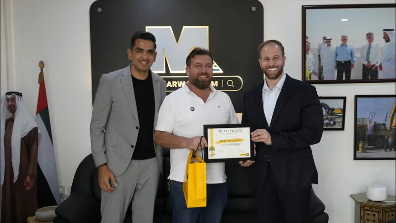  الفائز خليل حمزة كاكي مع 