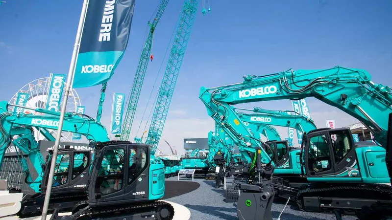 حفارات ورافعات كوبلكو المجنزرة اليابانية