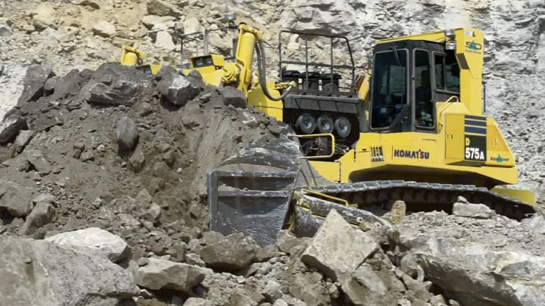 The Komatsu D575A is the largest operating dozer in the world. Courtesy of Komatsu Europe