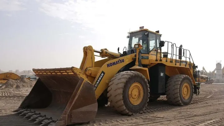 Komatsu WA600-6R Wheel Loader