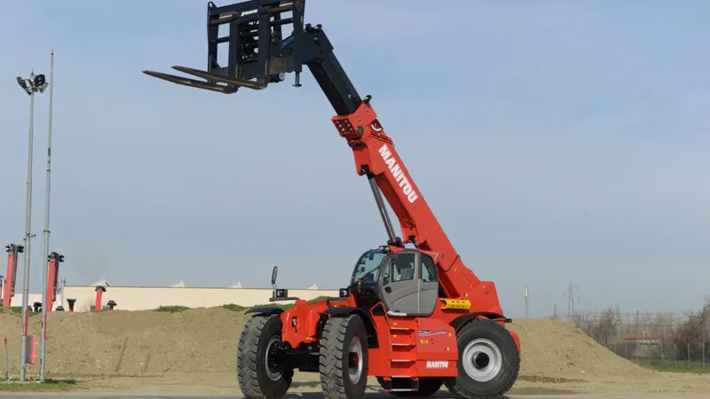 Manitou MHT 12330 telehandler