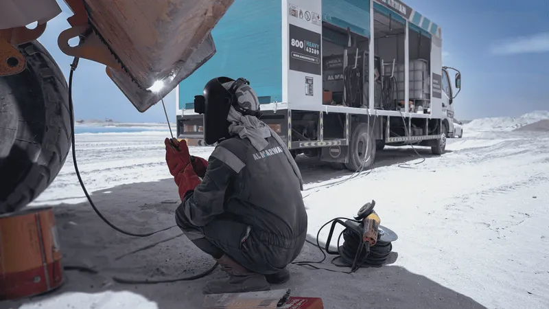 Al Marwan Heavy Machinery provides on-site heavy equipment service and repair workshops