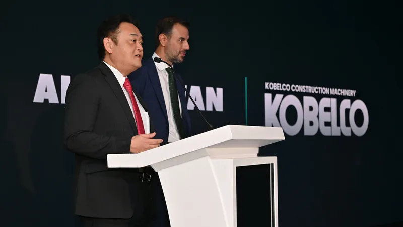 Mr Kentaro Nazaki speaking for Kobelco Heavy Machinery