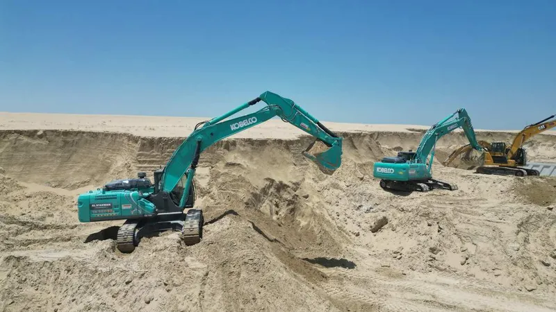 Multiple Kobelco SK380 excavators on Al Machinery worksite