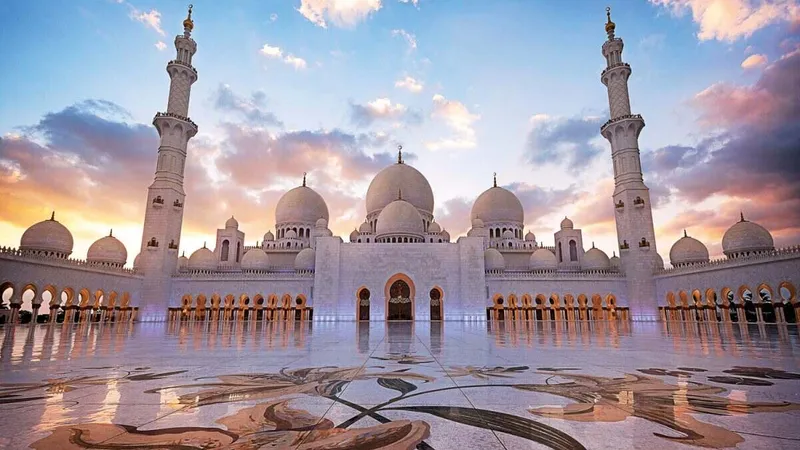 Sheikh Zayed Grand Mosque - Image courtesy of Time Out Abu Dhabi