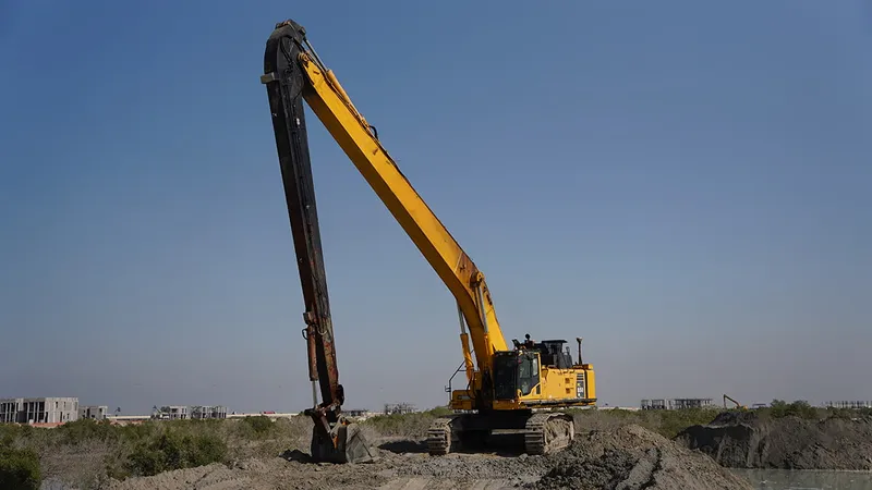 The Used 2018 Komatsu PC850-8R1 long boom excavator