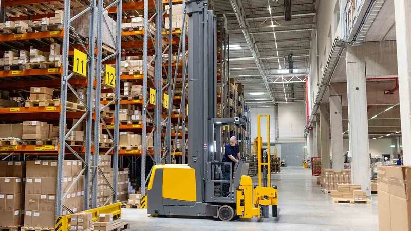 VNAs are perfect for high level order picking